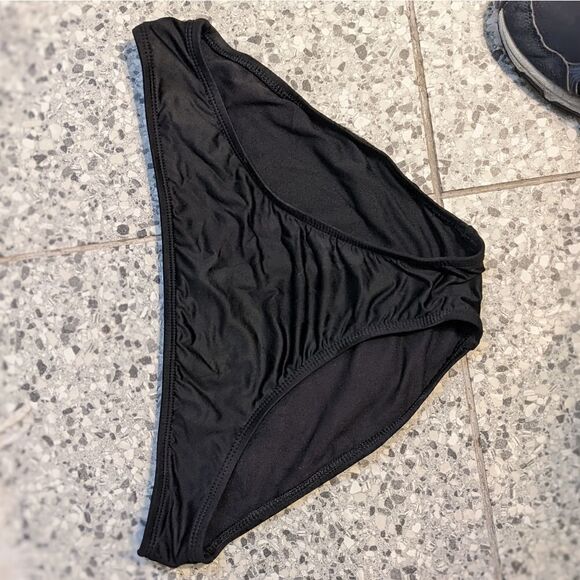 Kenneth Cole Reaction Colorful Halter String Bikini w/Black Bottoms Size M - Picture 10 of 14